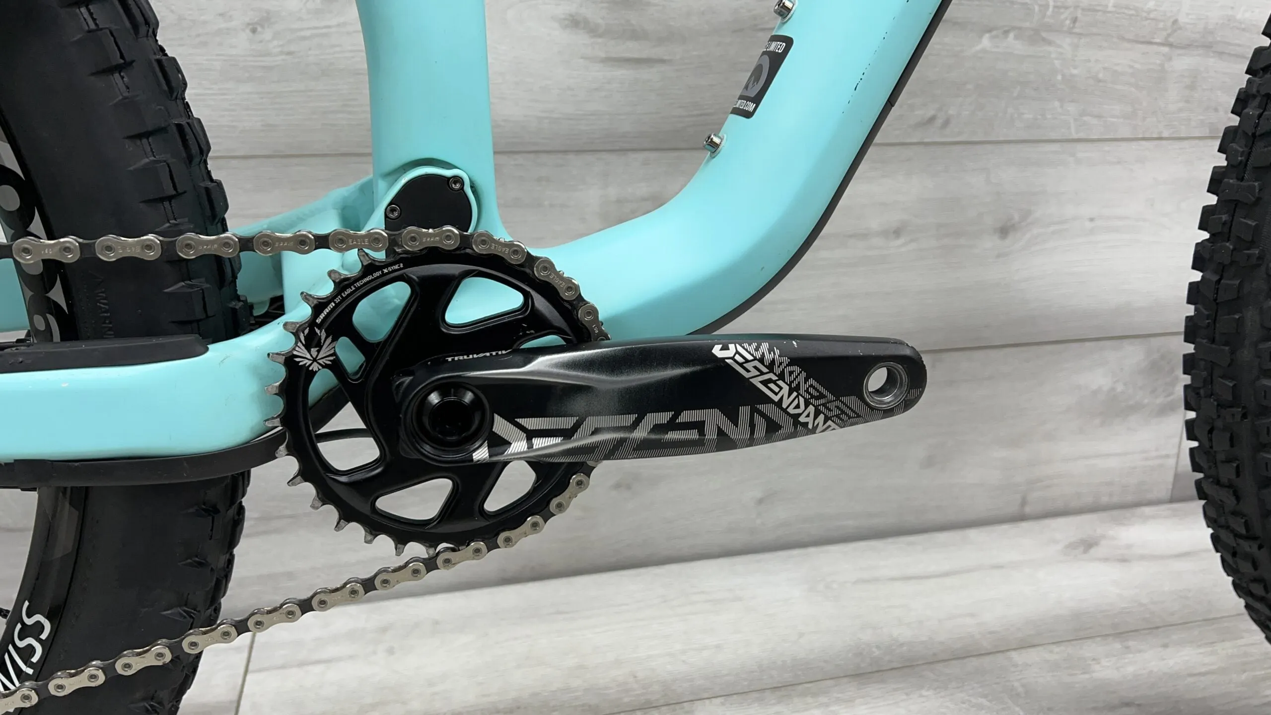 2020 Canyon Spectral CF 7.0  Mountain Bike - Medium