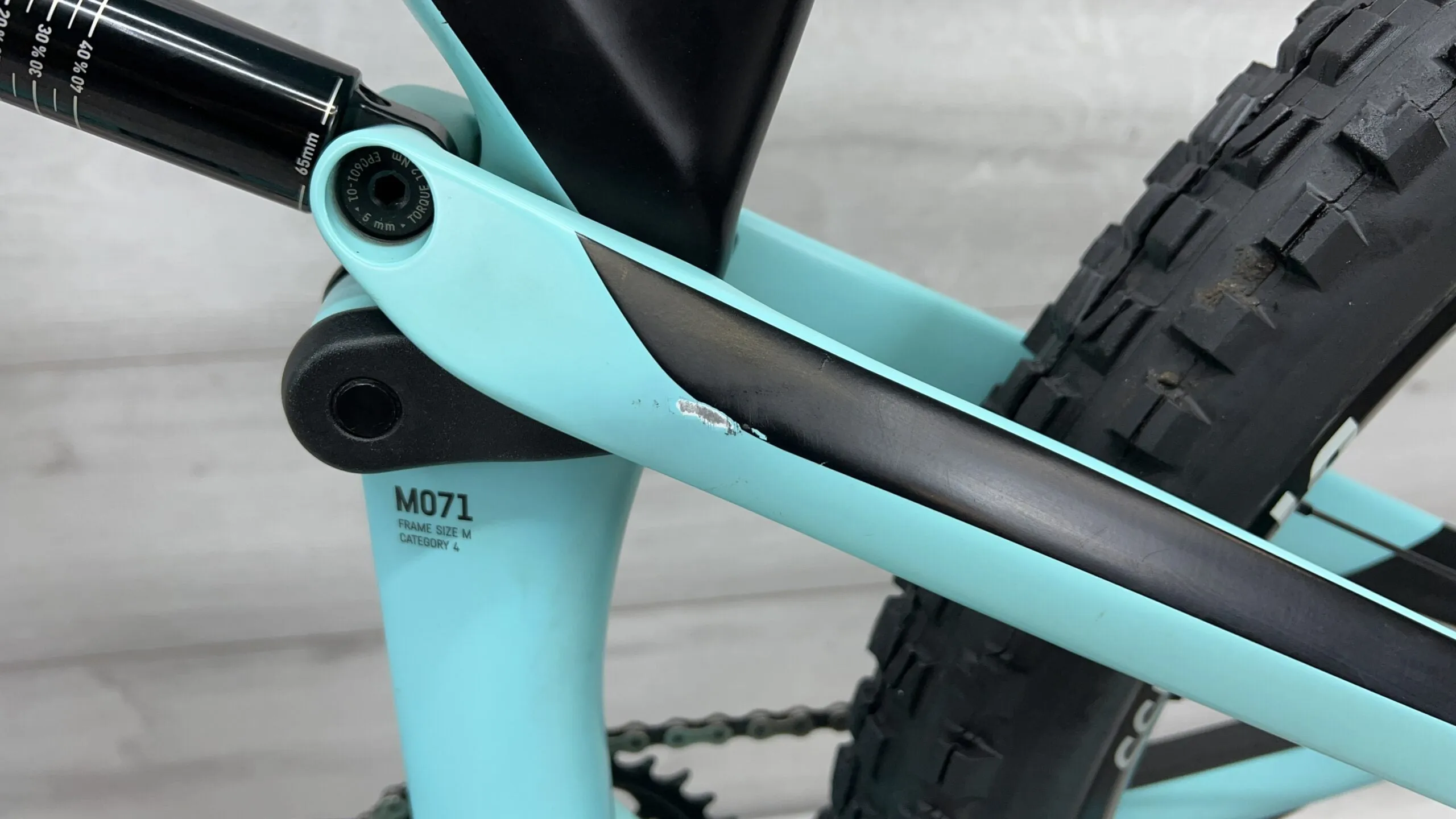 2020 Canyon Spectral CF 7.0  Mountain Bike - Medium