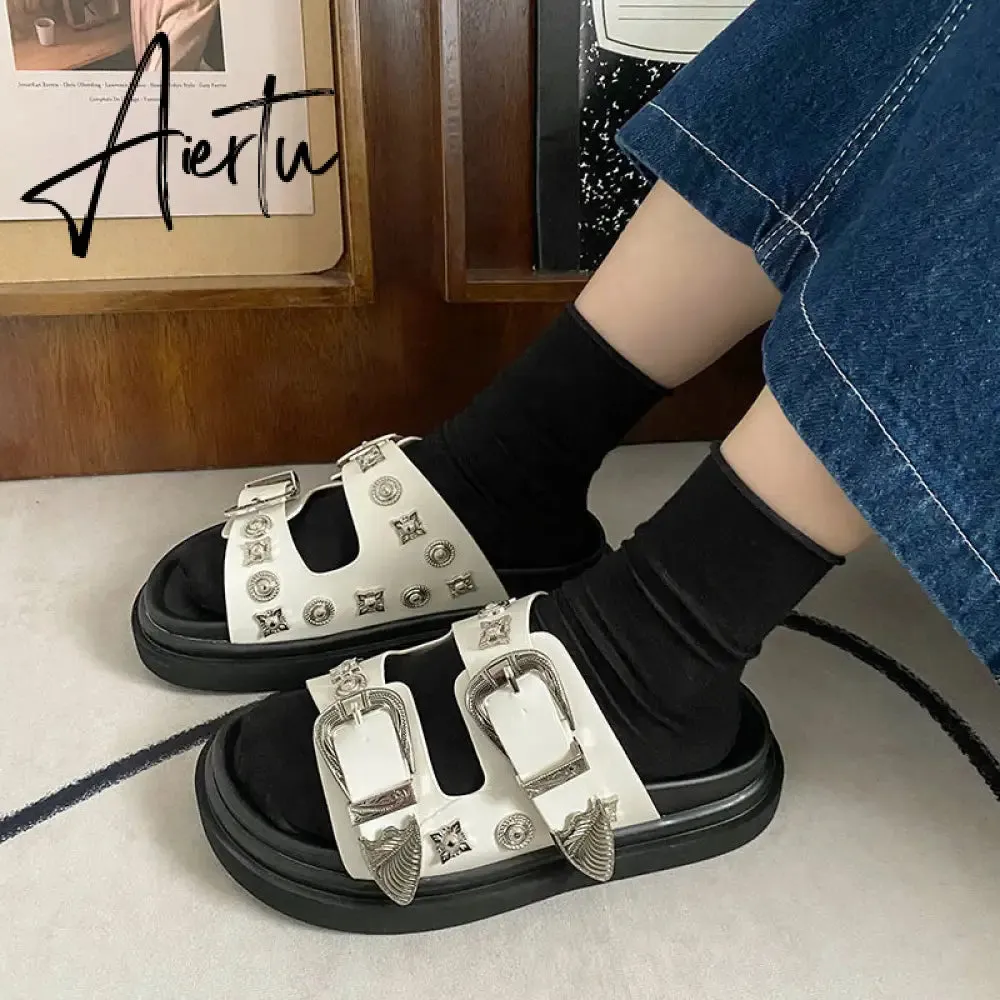 Aiertu  Women Slip-On Punk Mules Slippers Thick Sole Metal Rivet Decoration Cool Street Clogs Round Toe Casual Rome Beach Sandals Slides