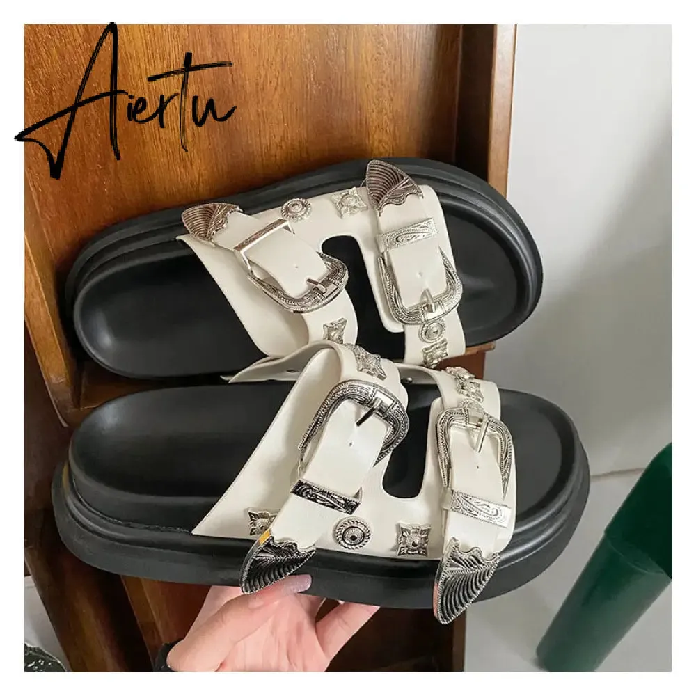 Aiertu  Women Slip-On Punk Mules Slippers Thick Sole Metal Rivet Decoration Cool Street Clogs Round Toe Casual Rome Beach Sandals Slides