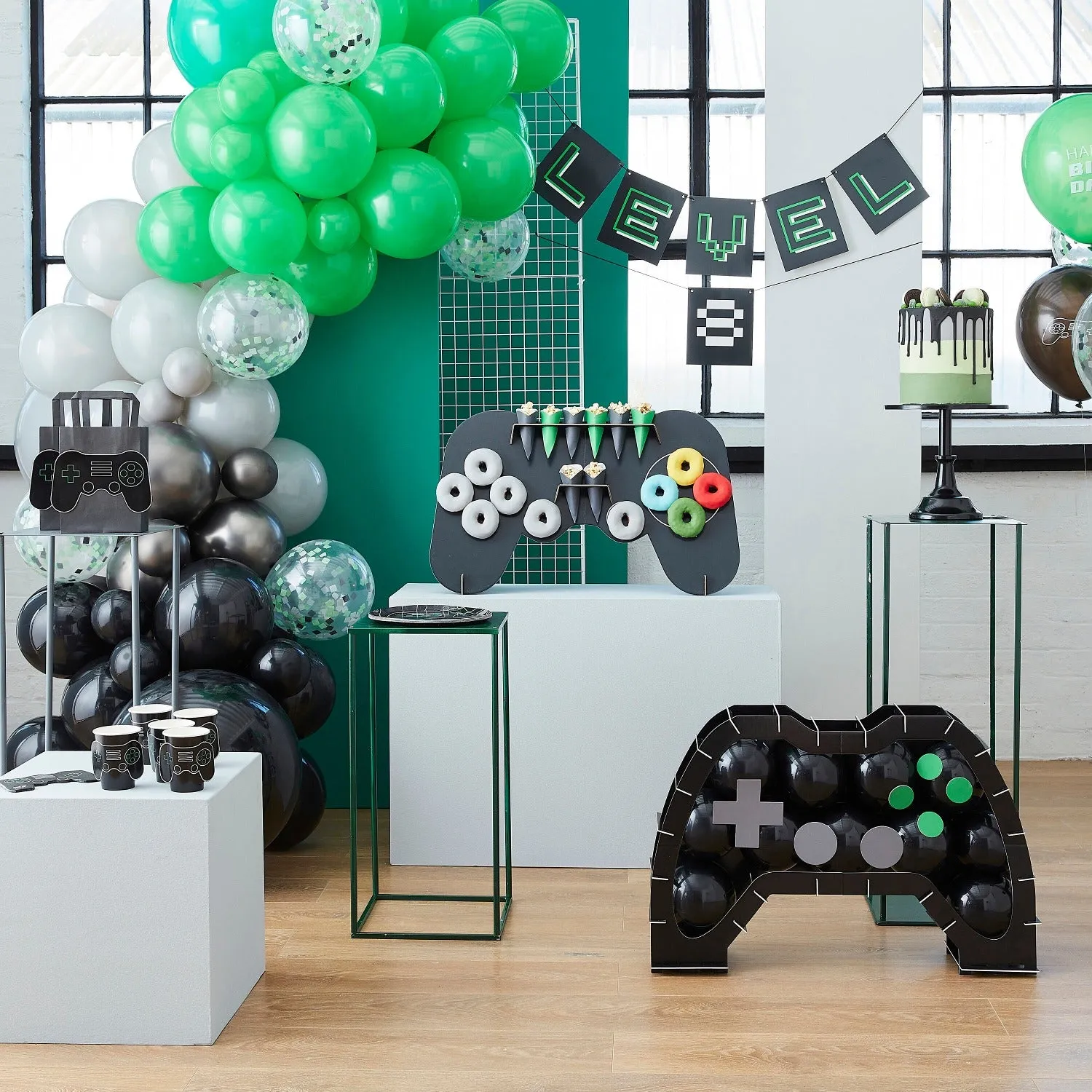 BLACK & GREEN VIDEO GAME BALLOON ARCH KIT