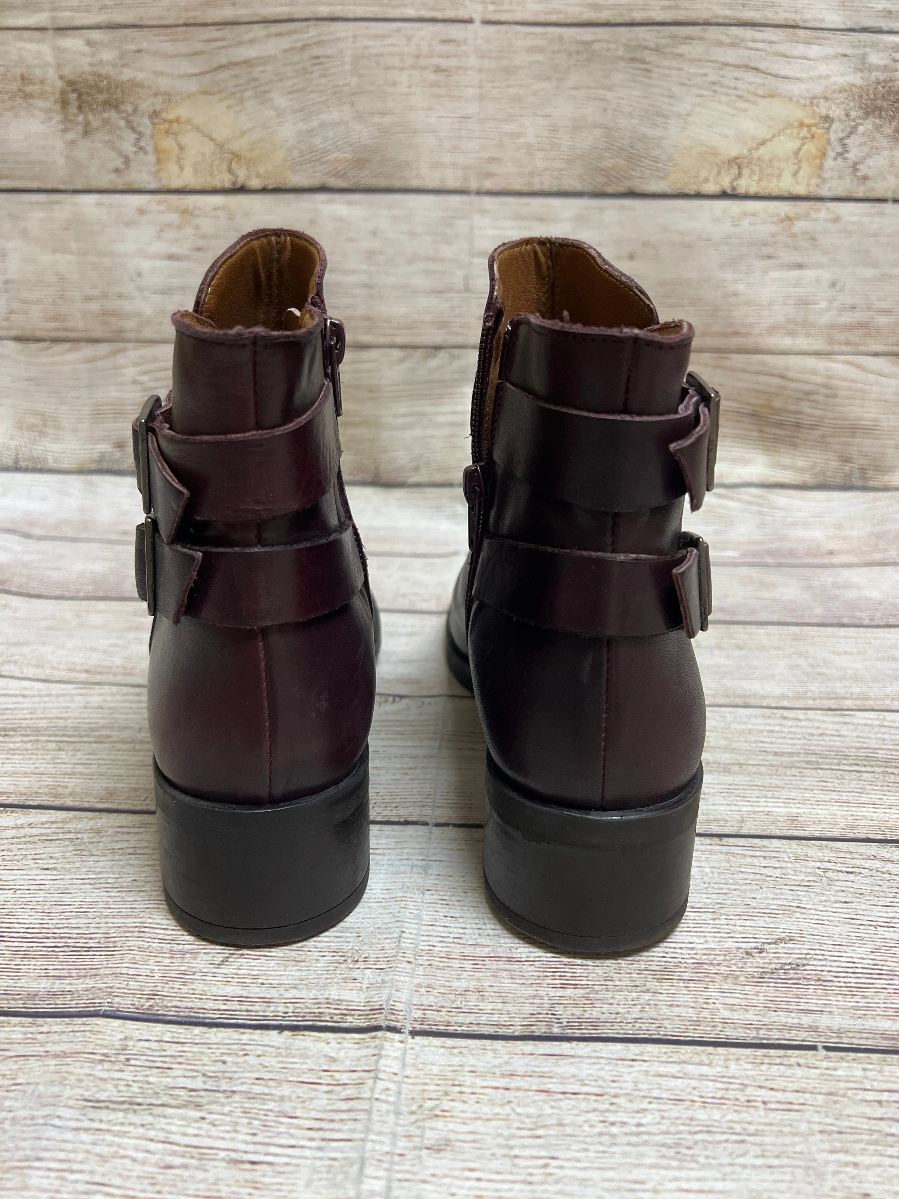 Boots Ankle Heels By Cmb  Size: 8.5