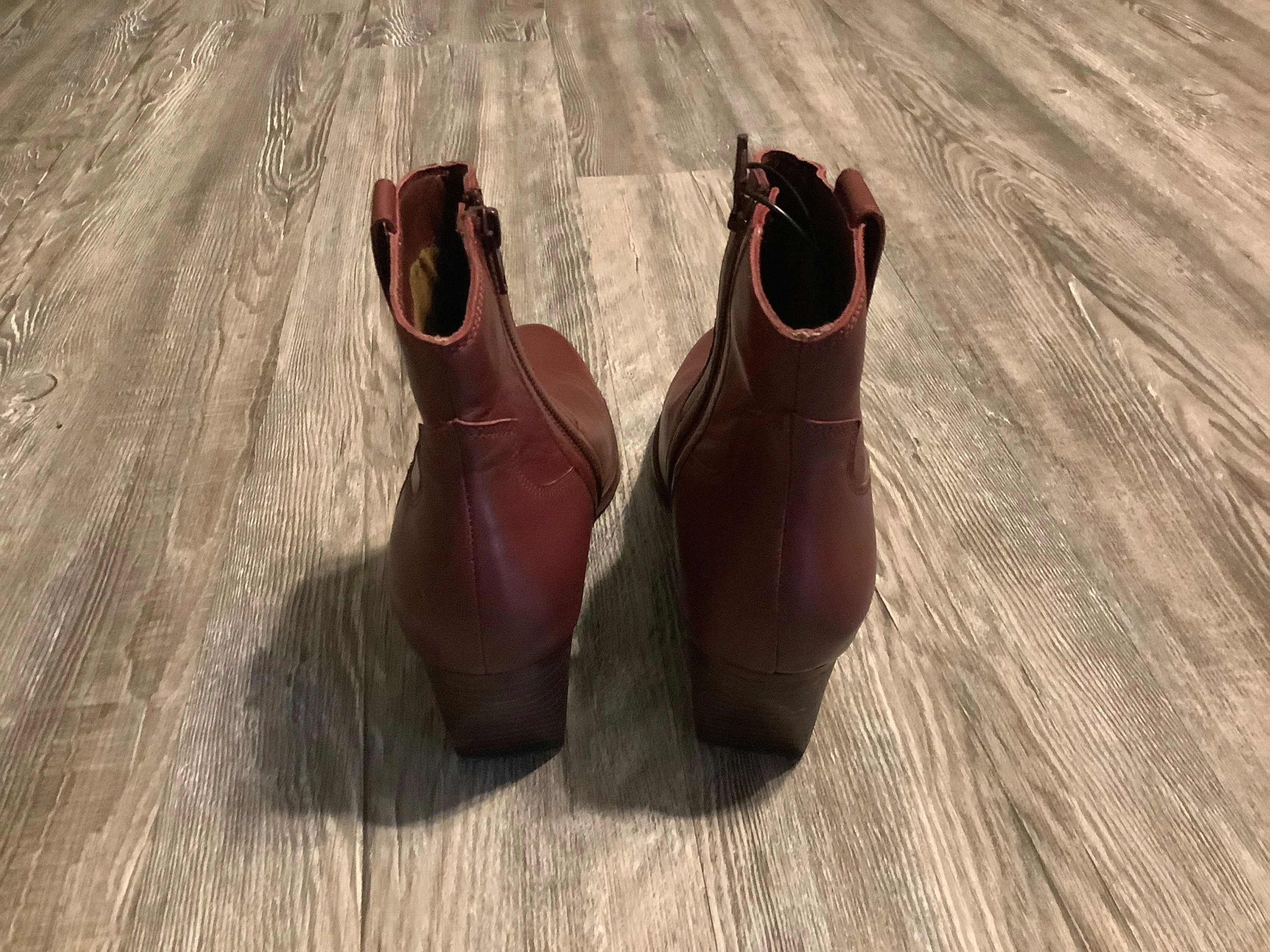 Boots Ankle Heels By Seychelles In Red, Size: 8
