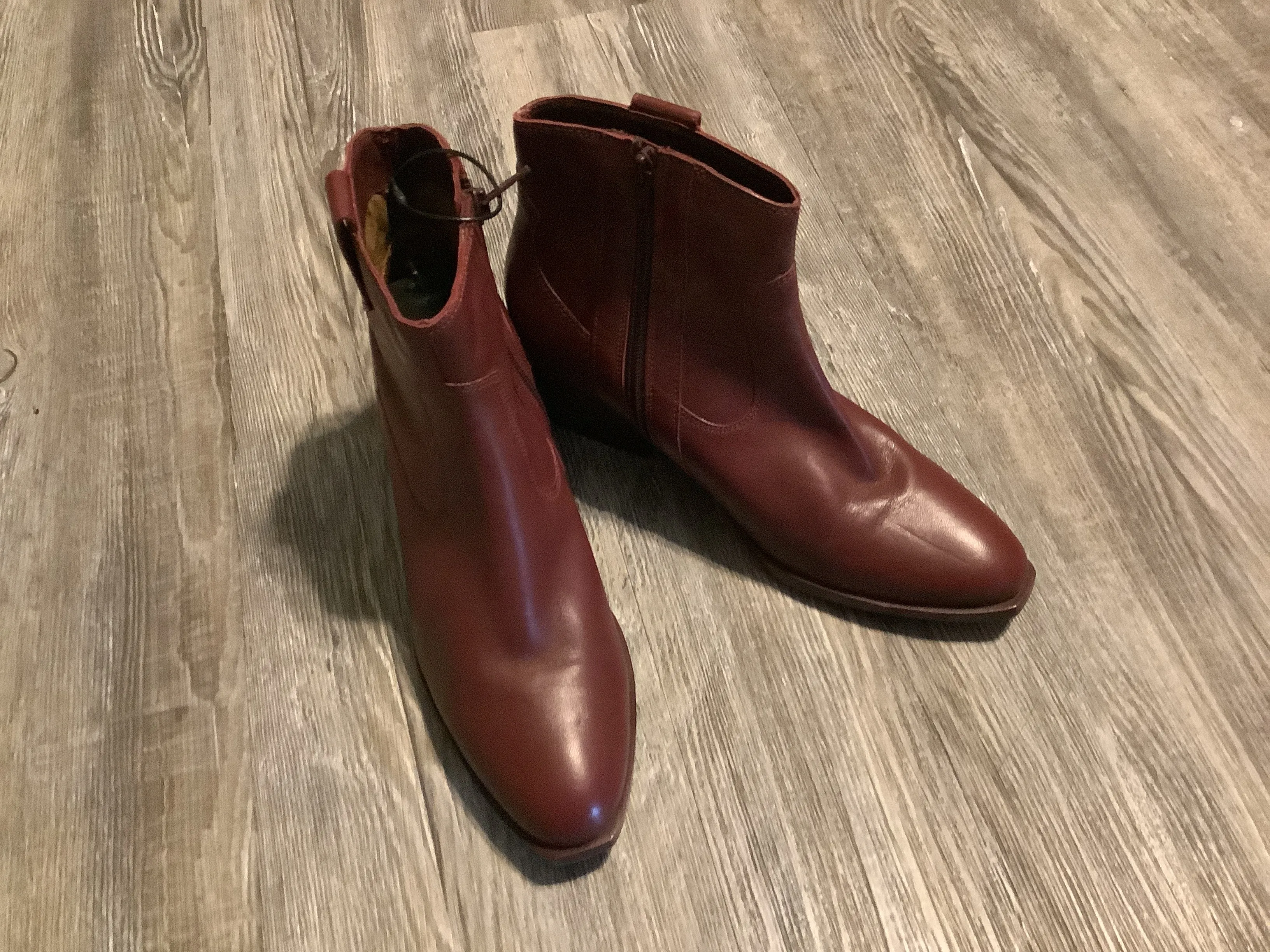 Boots Ankle Heels By Seychelles In Red, Size: 8