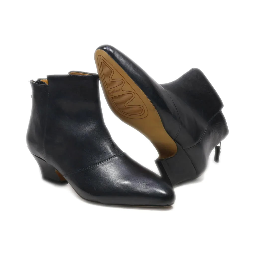 Earthies Ankle Boots Leather Black Colour For Women