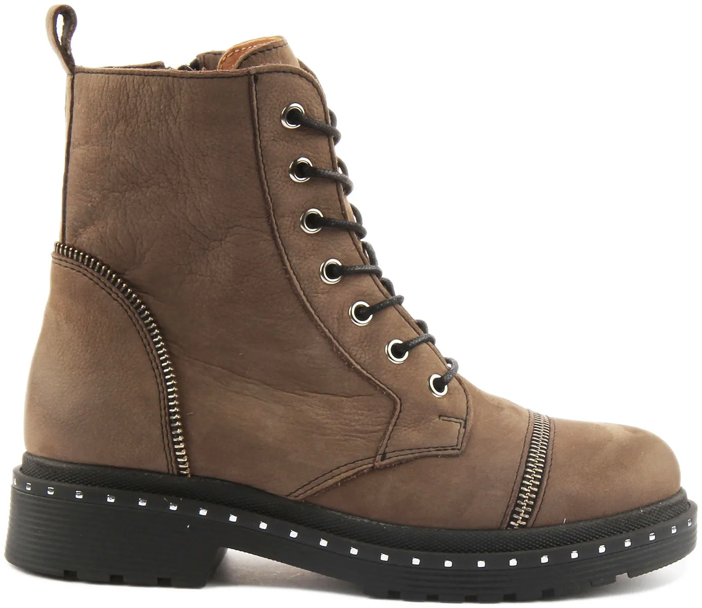 Justin Reess England Charlotte In Brown