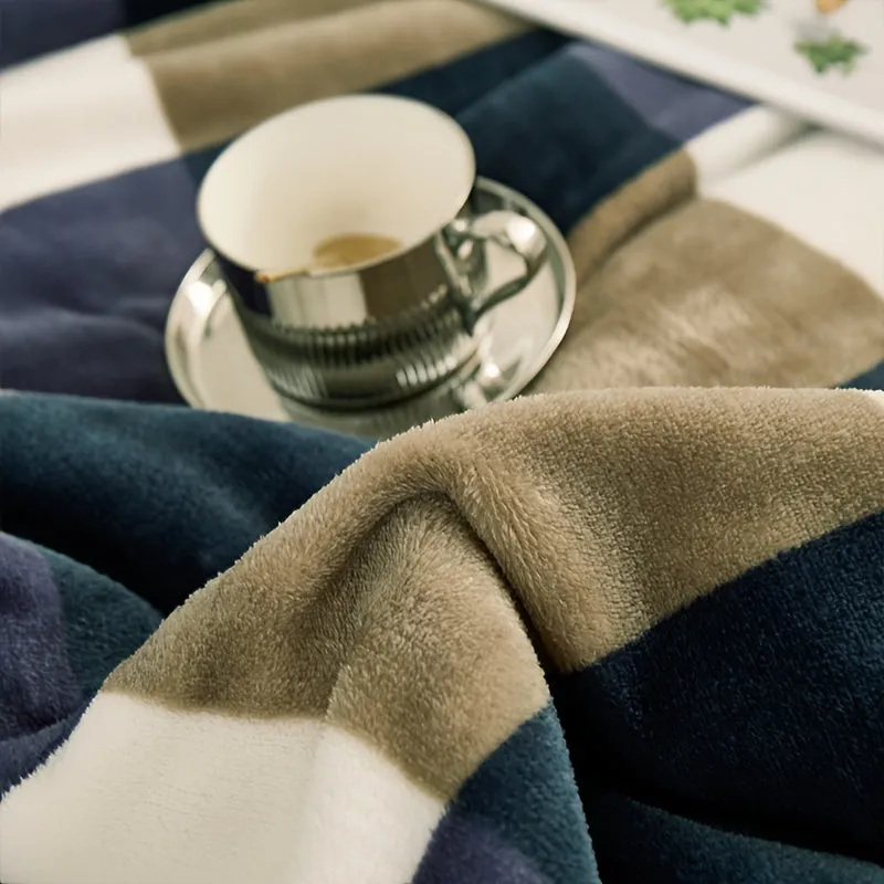 Luxurious Blue Plaid Flannel Throw Blanket - Soft & Cozy For All Seasons, Perfect For Naps, Sofa, Office, Bed, Car, Camping | Versatile Home Decor Pillows For Outdoor Furniture Cozy Blanket