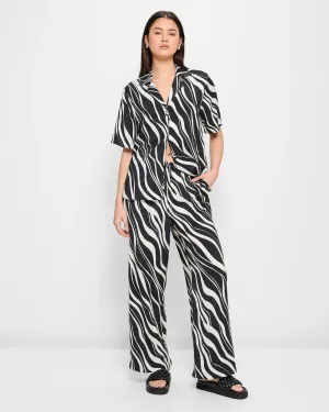 popular  Resort Wide Leg Pants - Lily Loves - Black Wavy