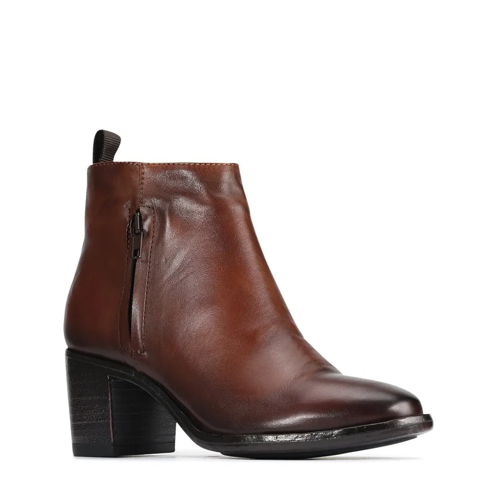 SEROS LEATHER ANKLE BOOT