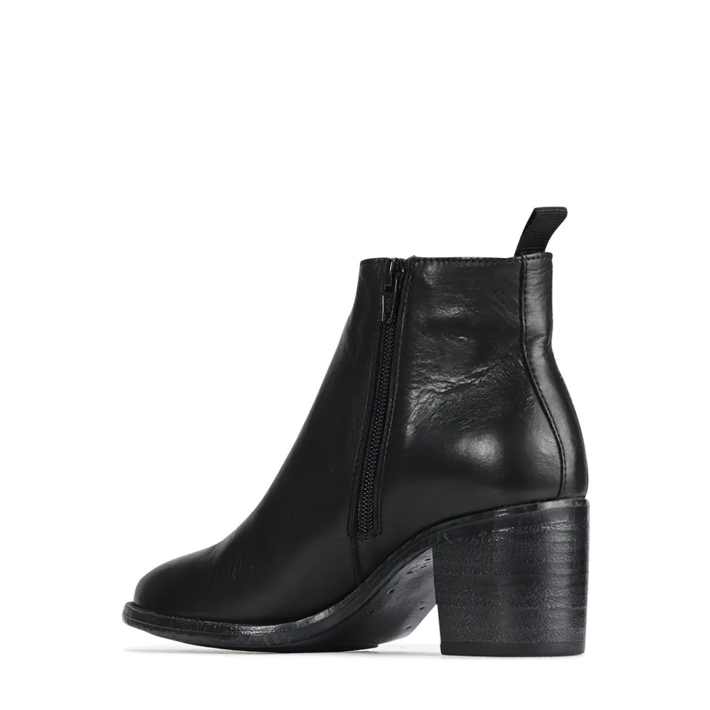 SEROS LEATHER ANKLE BOOT