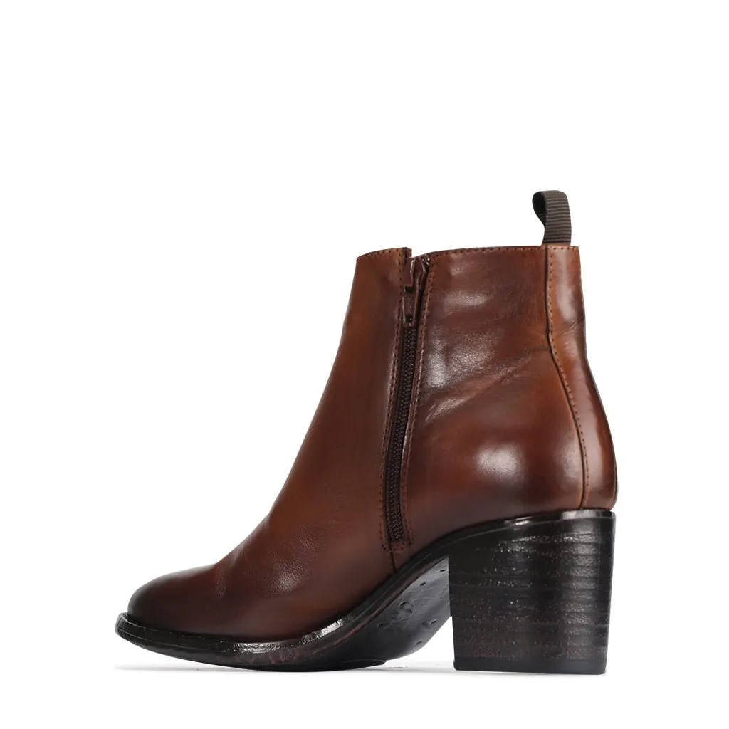 SEROS LEATHER ANKLE BOOT