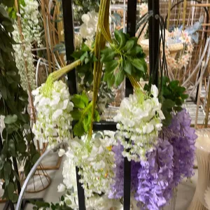 Short Hanging wisteria (White)