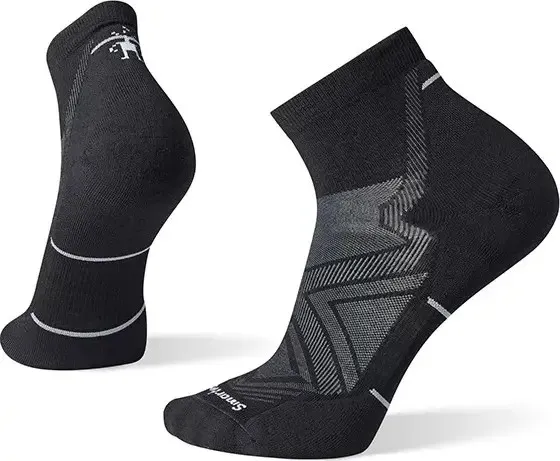 Smartwool Men&#x27;s Run Targeted Cushion Ankle Socks Black | Buy Smartwool Men&#x27;s Run Targeted Cushion Ankle Socks Black here | Outnorth