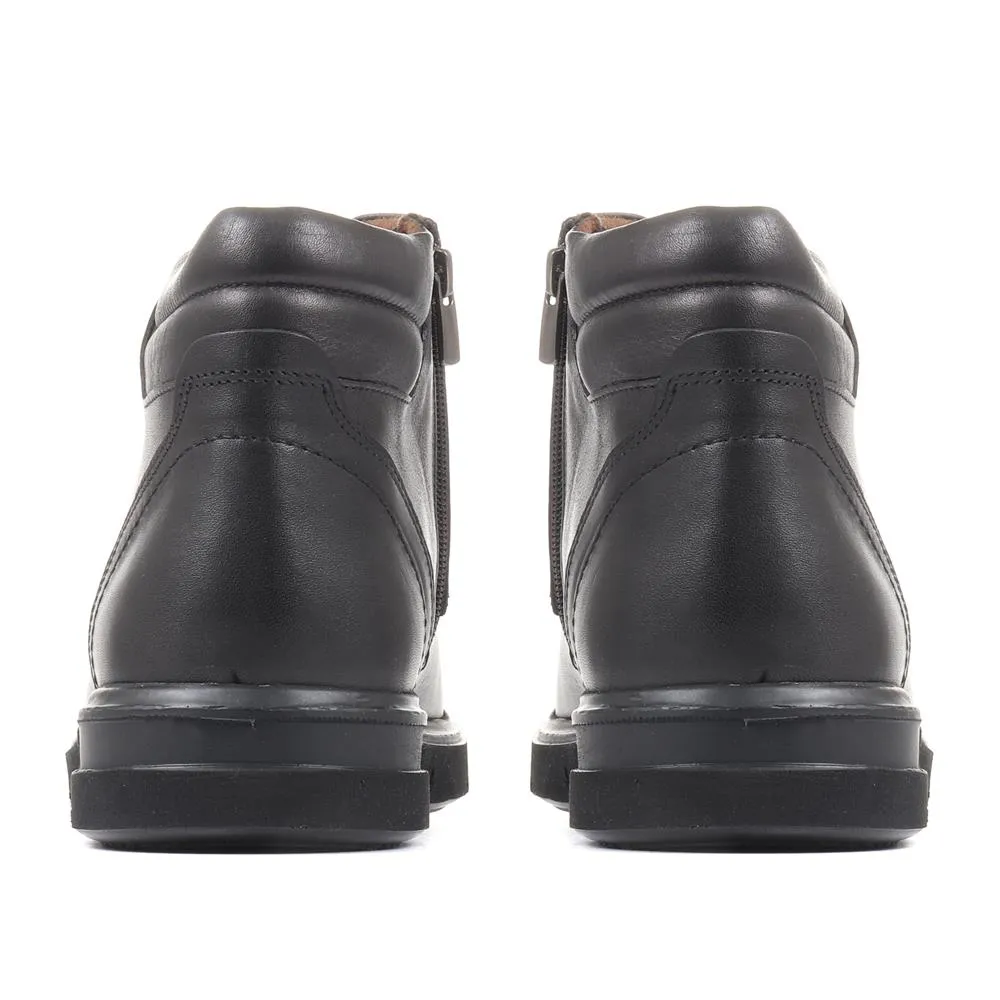 Wide Fit Leather Ankle Boots - TUU36003 / 322 286